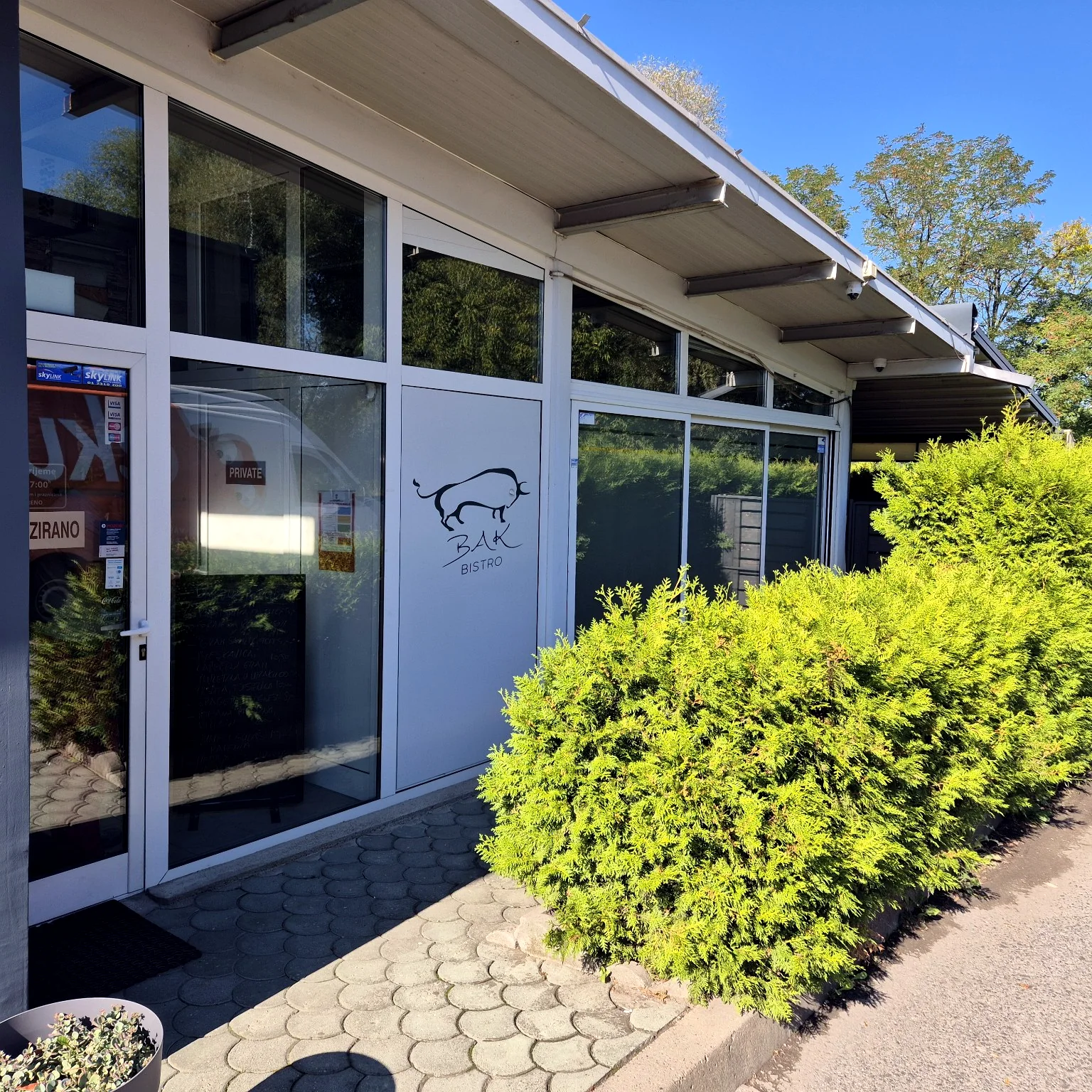 Ulaz u Bistro Bak